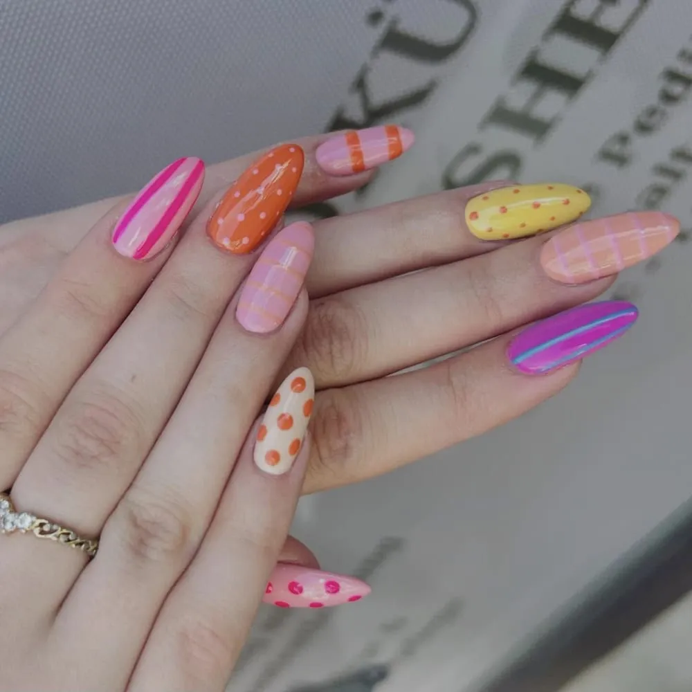 Sommerliches Nailart in Pastell